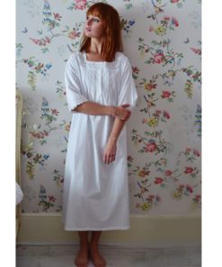 RUTH White ladies nightdress